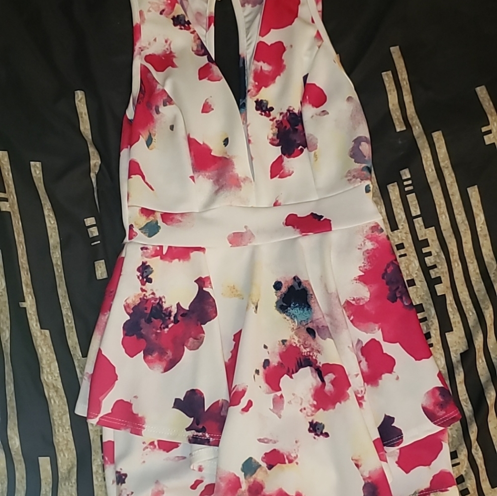 Romper - Picture 2 of 2